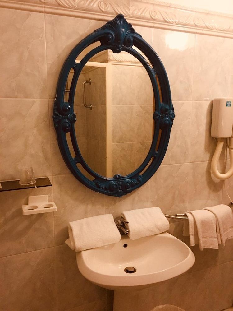 Hôtel Sampiero Bastia  Buitenkant foto